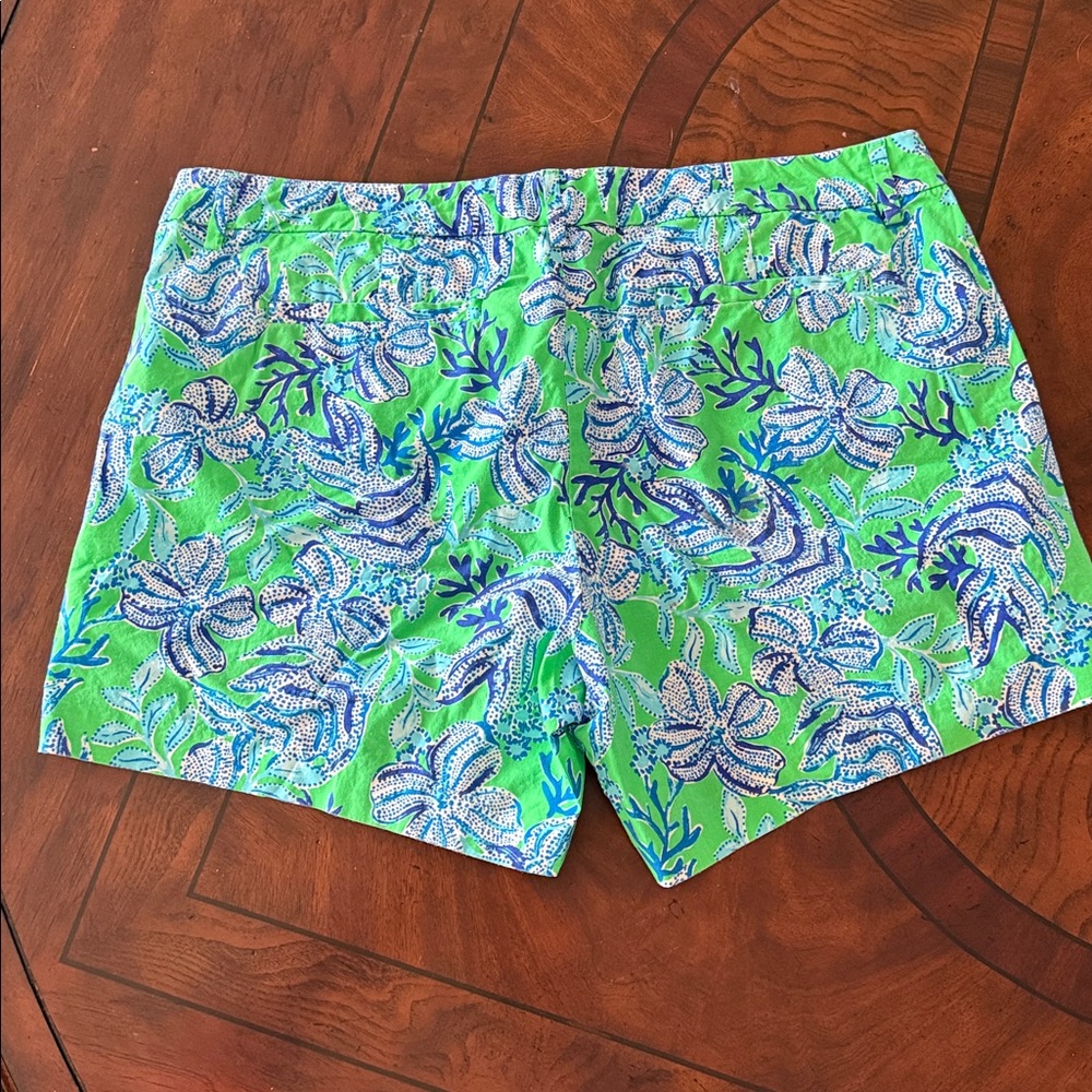Lilly Pulitzer Green and Blue Patterned Shorts - Picture 2 of 4